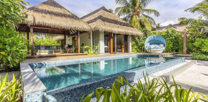 30_beach-pool-villa-exterior-2-2