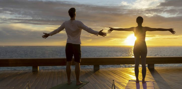 32_couple-yoga-sol-rising-2-2