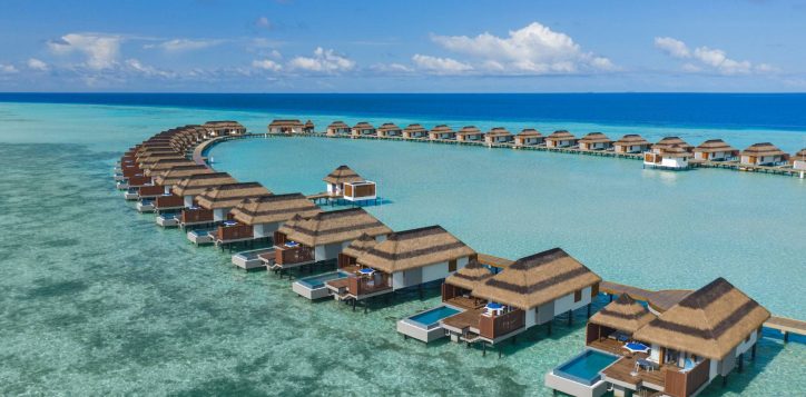 pullmanmaldivesmaamutaa_watervillas_aerial_closeup_0899-2