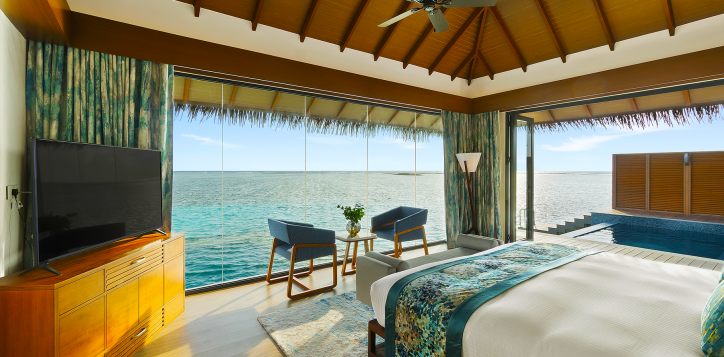 aqua-villa-bedroom2-2