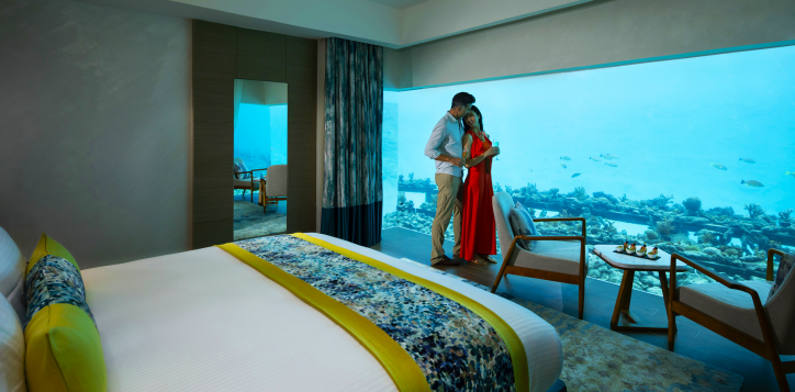 aqua-villa-couple-2