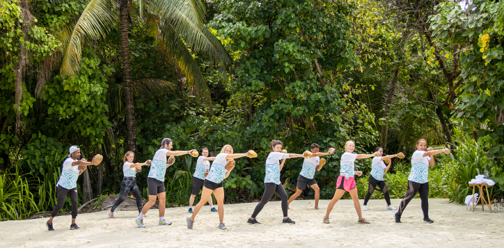 fitness-zumba-1800x1200-2
