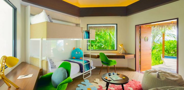 family-beach-pool-villa-2-2